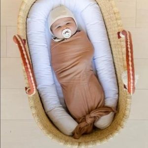Terra cotta Solly swaddle